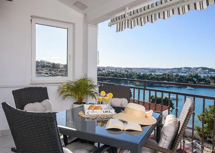 Kristina Apartamento Trogir