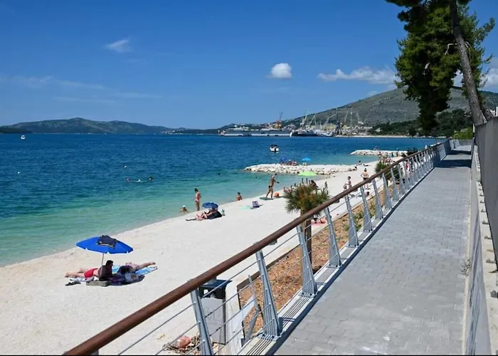 Kristina Apartamento Trogir